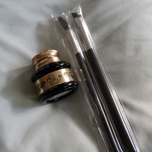 Pretty Vulgar black gel eyeliner w/brushes